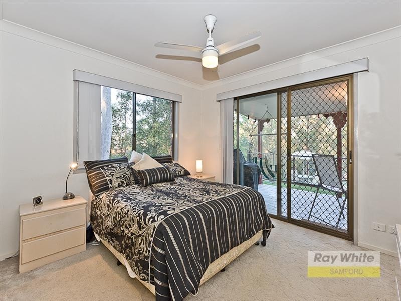 4 Lambert Court, Eatons Hill QLD 4037