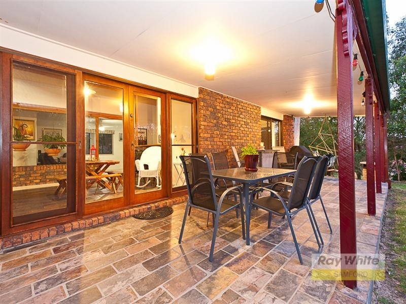 4 Lambert Court, Eatons Hill QLD 4037