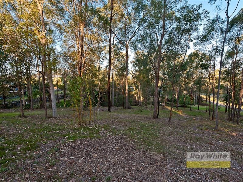 4 Lambert Court, Eatons Hill QLD 4037