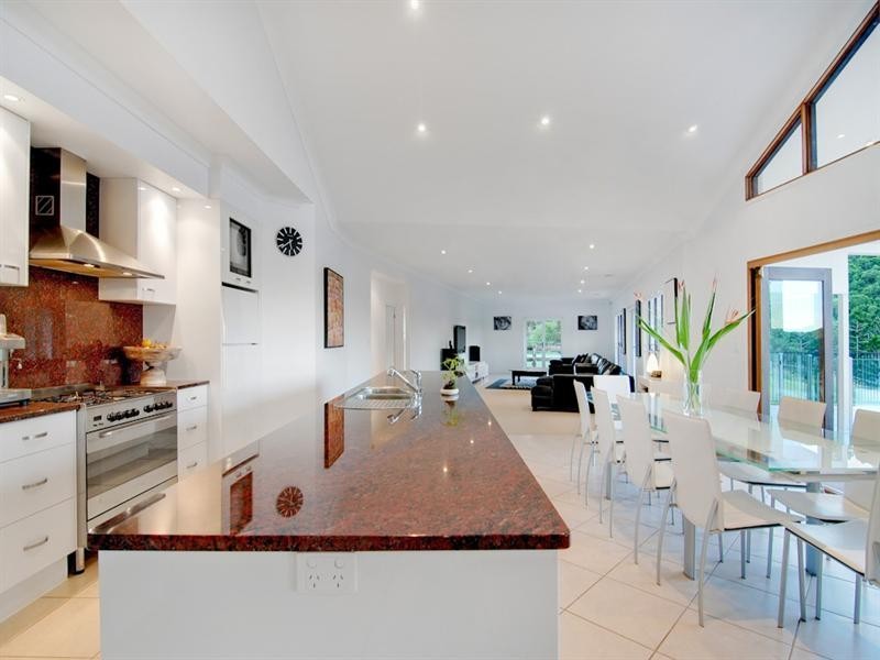 11 Lacebark Court, Cedar Creek QLD 4520