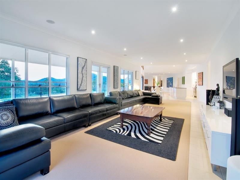 11 Lacebark Court, Cedar Creek QLD 4520