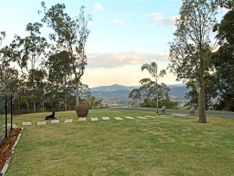 6 Mason Court, Samsonvale QLD 4520