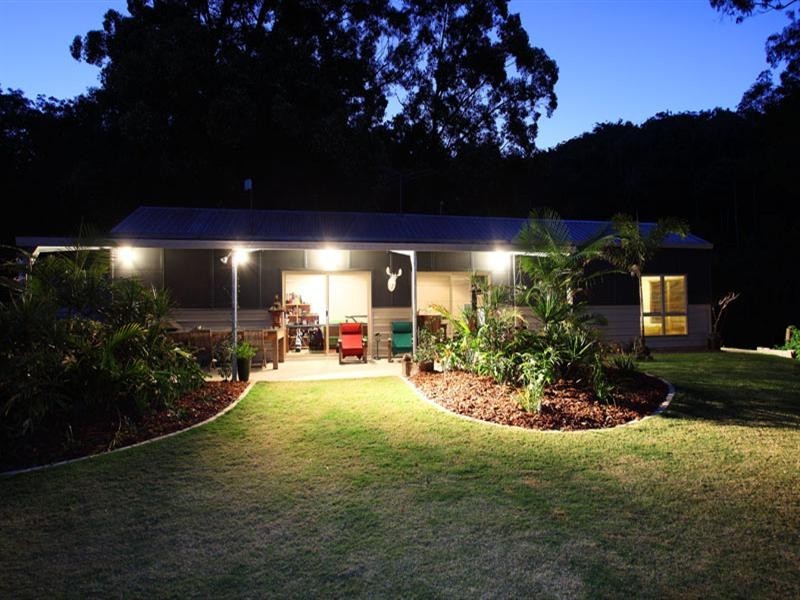 6 Mason Court, Samsonvale QLD 4520