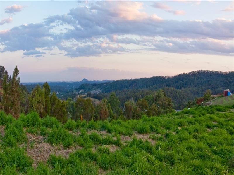 Clear Mountain QLD 4500