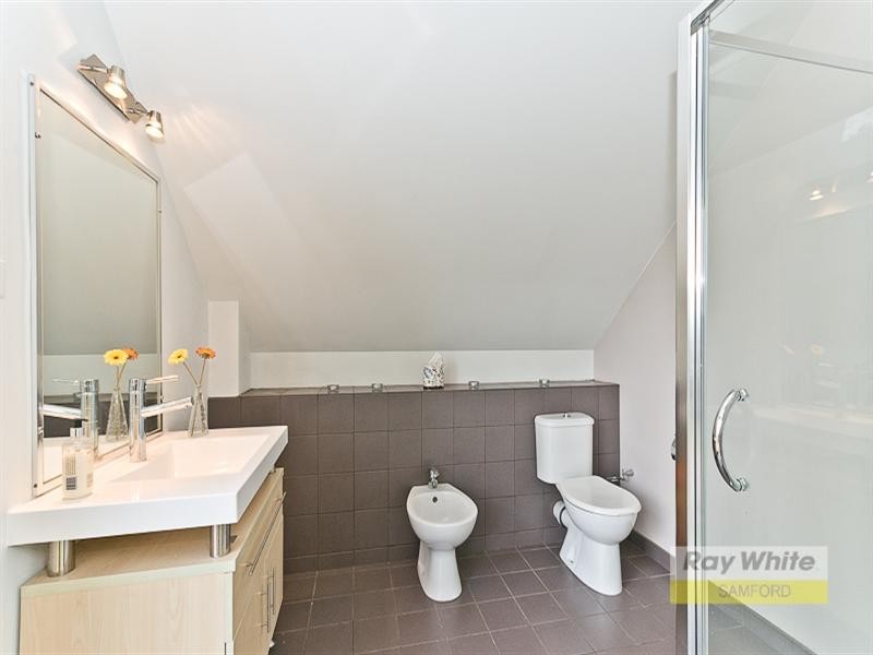 1 Sylvaterre Court, Samford Valley QLD 4520