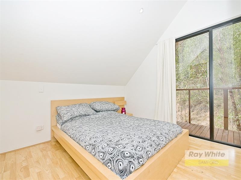 1 Sylvaterre Court, Samford Valley QLD 4520