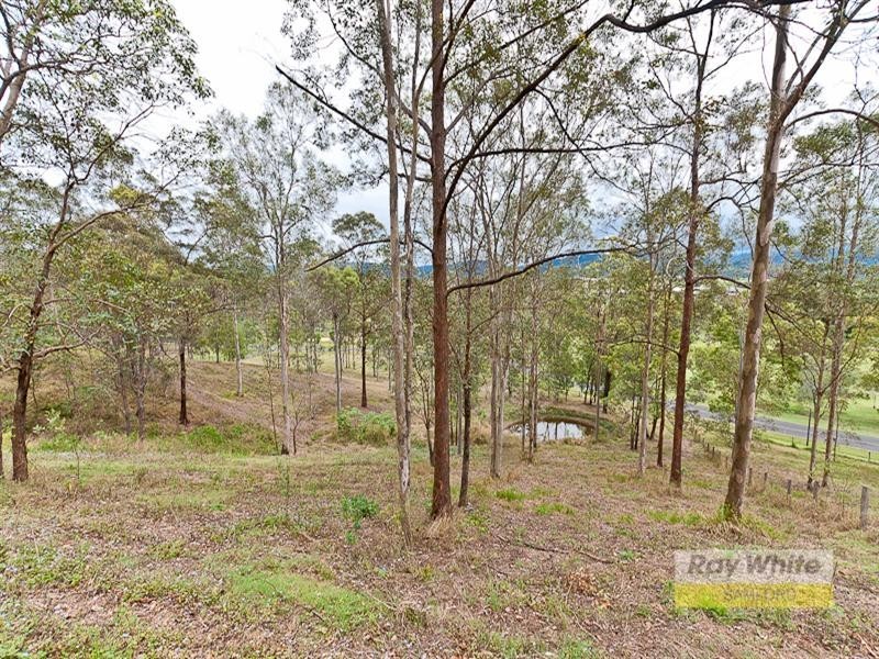 1 Sylvaterre Court, Samford Valley QLD 4520