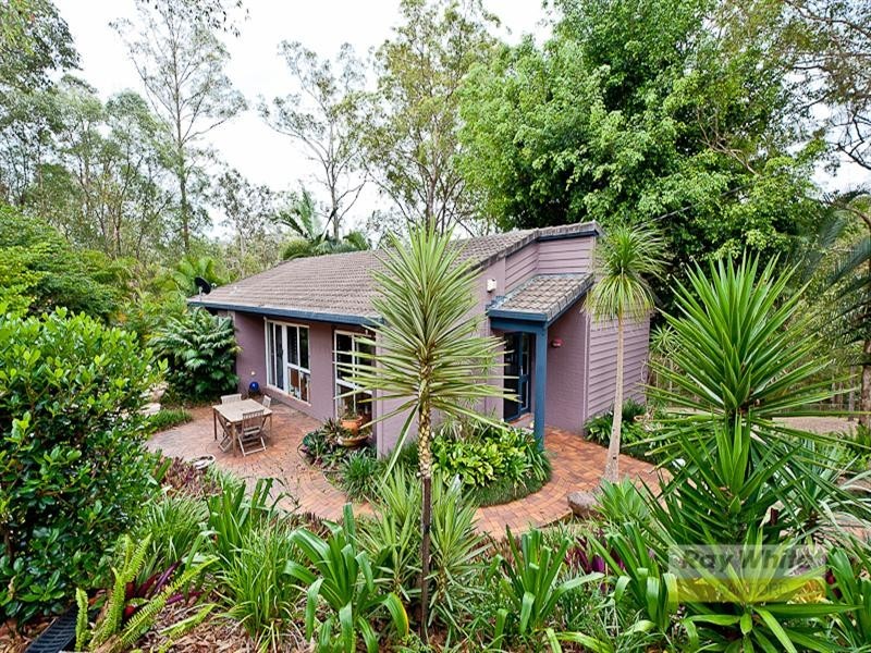 17 Fitzgerald Court, Clear Mountain QLD 4500