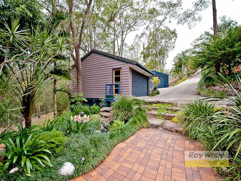 17 Fitzgerald Court, Clear Mountain QLD 4500