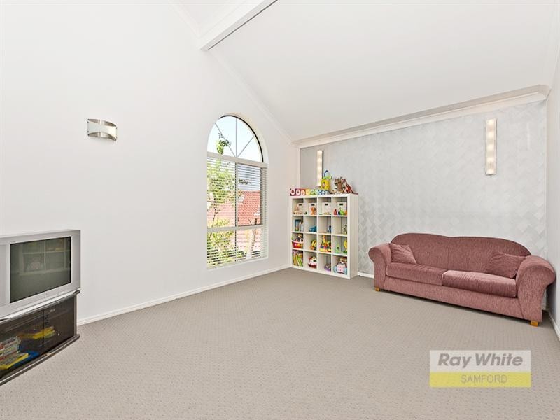 80 McGregor Way, Ferny Grove QLD 4055