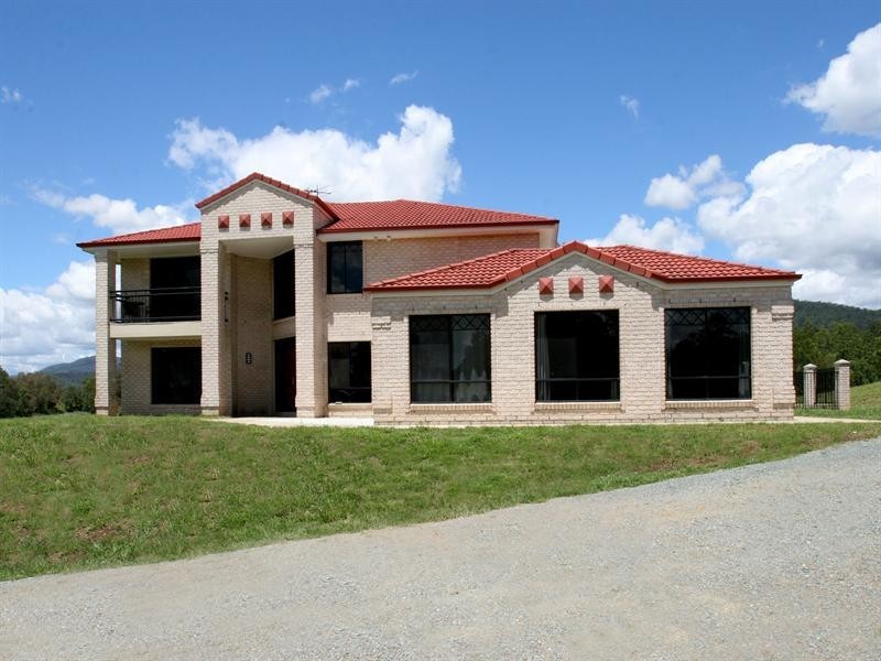 3 Lake View Close, Samsonvale QLD 4520