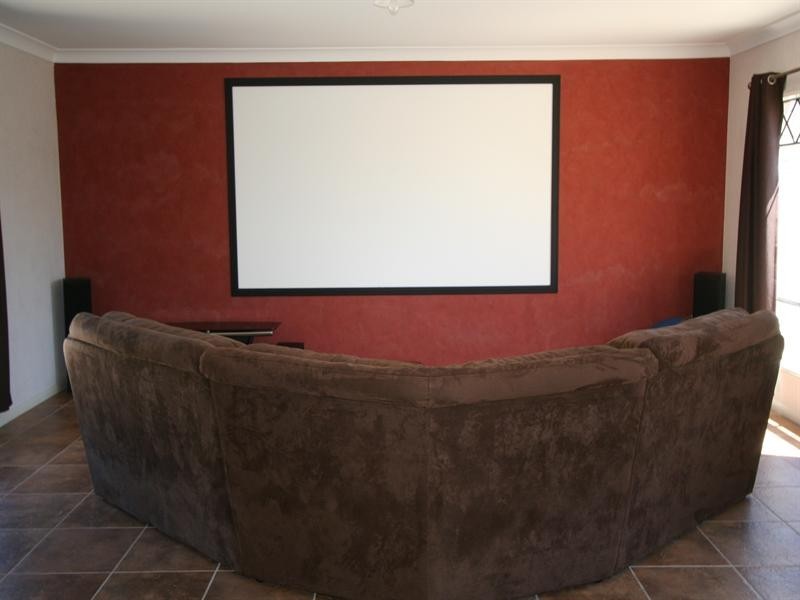 3 Lake View Close, Samsonvale QLD 4520