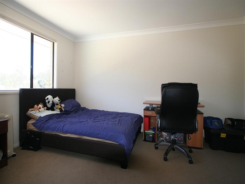 3 Lake View Close, Samsonvale QLD 4520