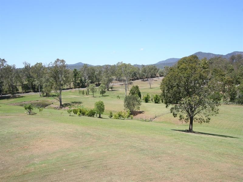 3 Lake View Close, Samsonvale QLD 4520