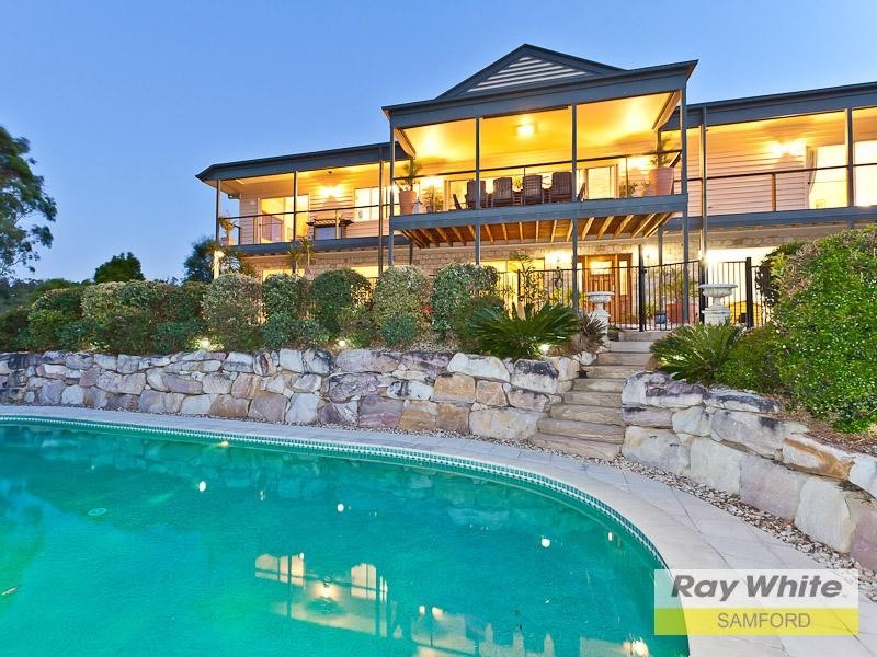 8 Mayfair Drive, Samford Valley QLD 4520