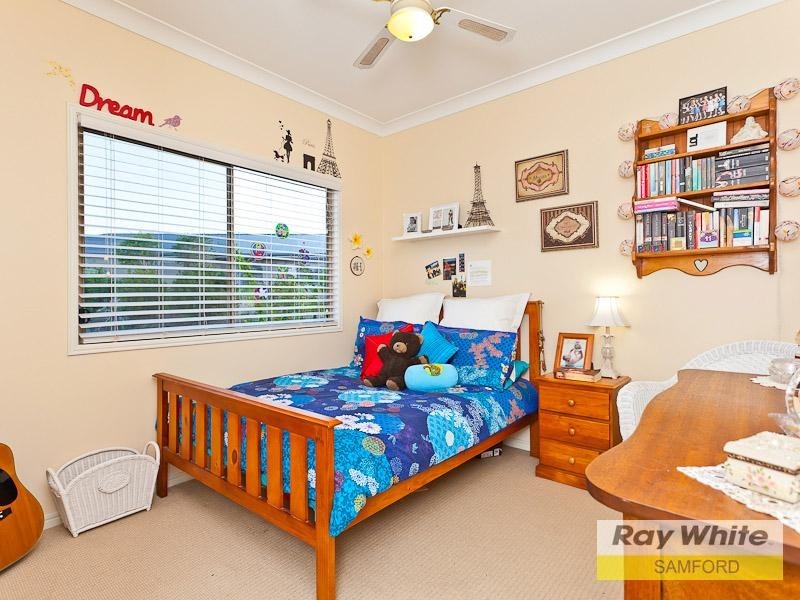 8 Mayfair Drive, Samford Valley QLD 4520