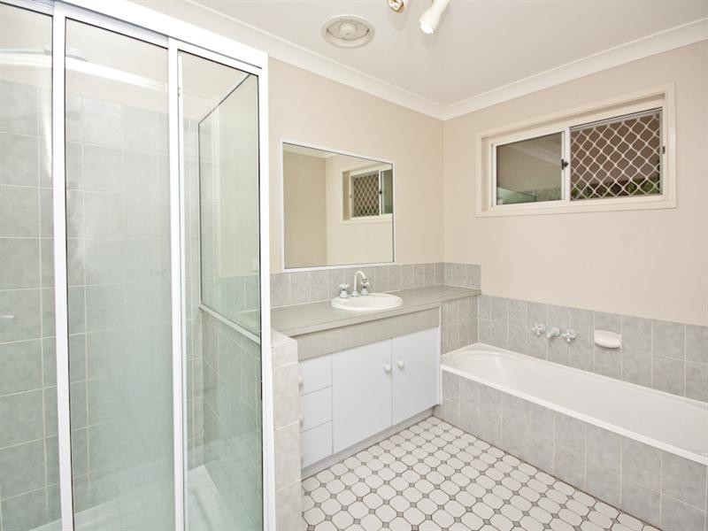 Eatons Hill QLD 4037