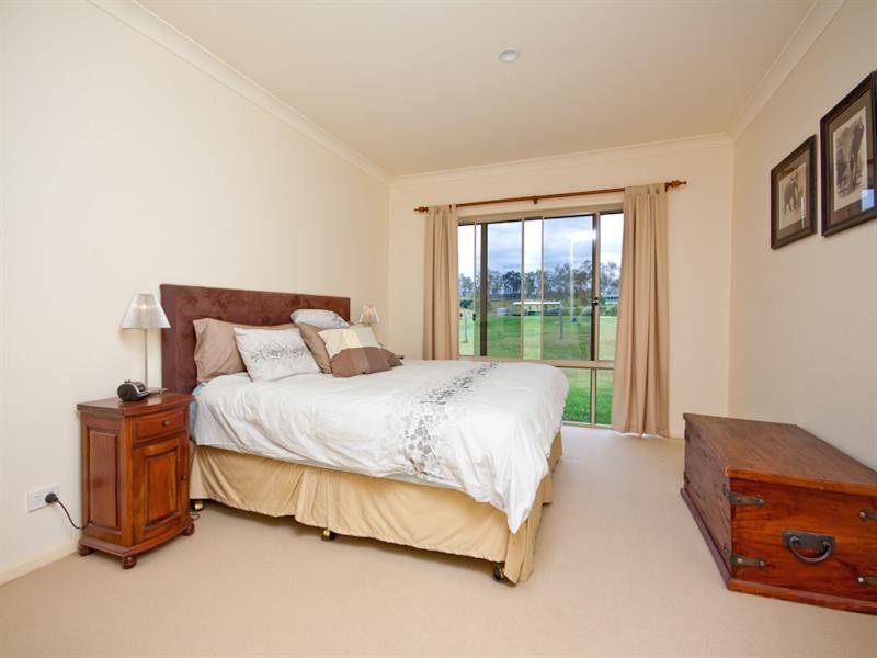 7 Butterfly Crescent, Samsonvale QLD 4520