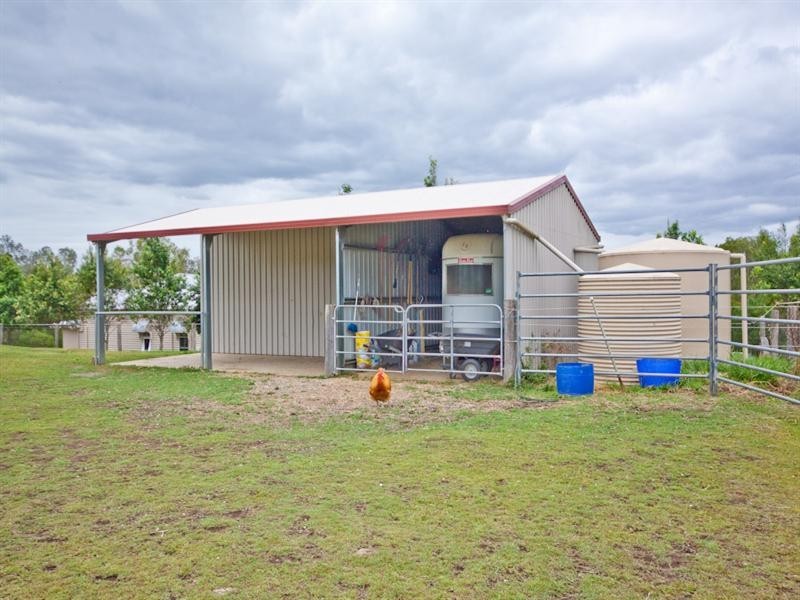 7 Butterfly Crescent, Samsonvale QLD 4520