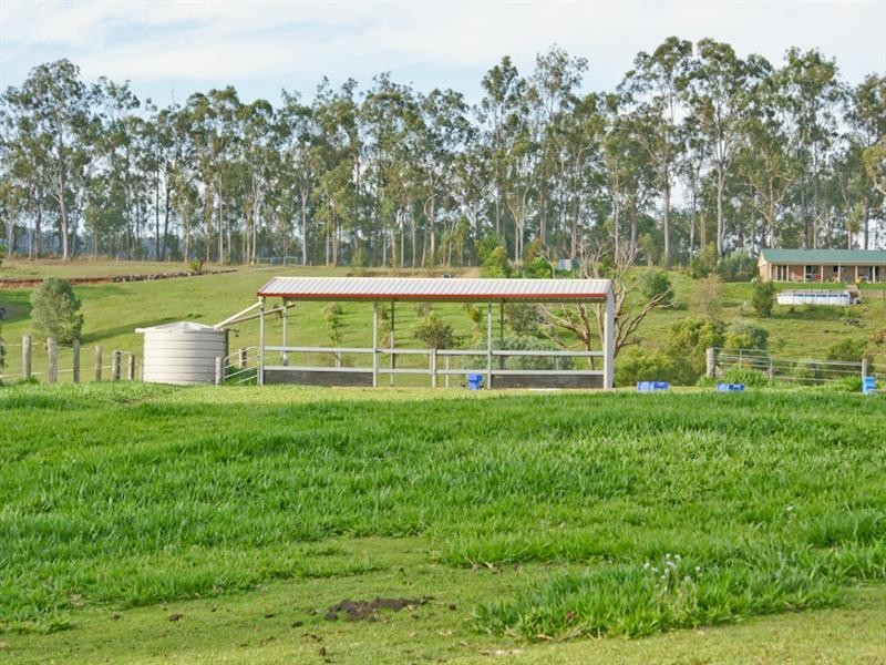 7 Butterfly Crescent, Samsonvale QLD 4520