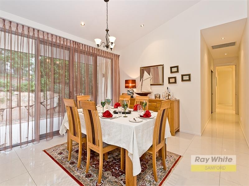 28 Honeywood Court, Samford Valley QLD 4520