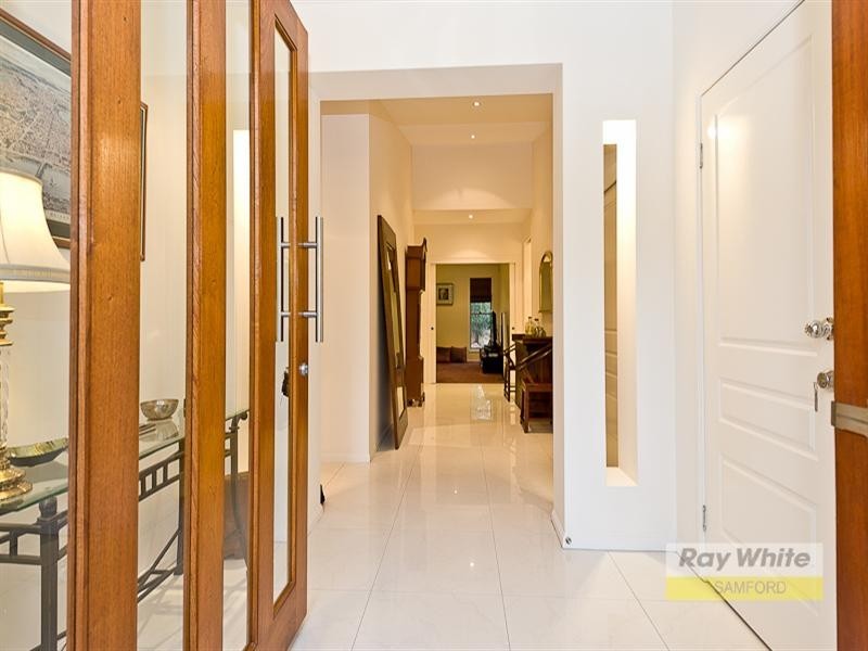 28 Honeywood Court, Samford Valley QLD 4520