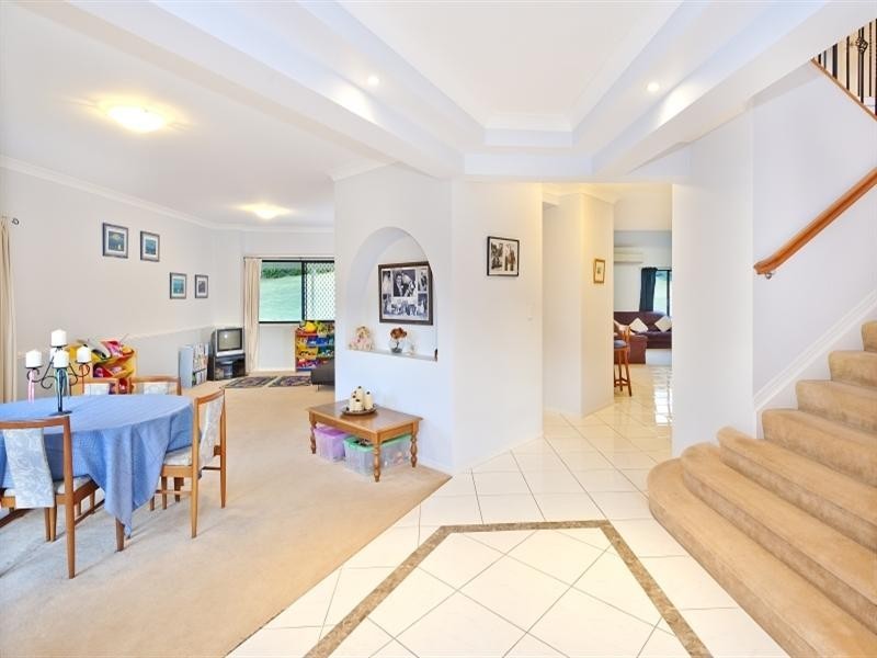 1 Hunting Place, Highvale QLD 4520