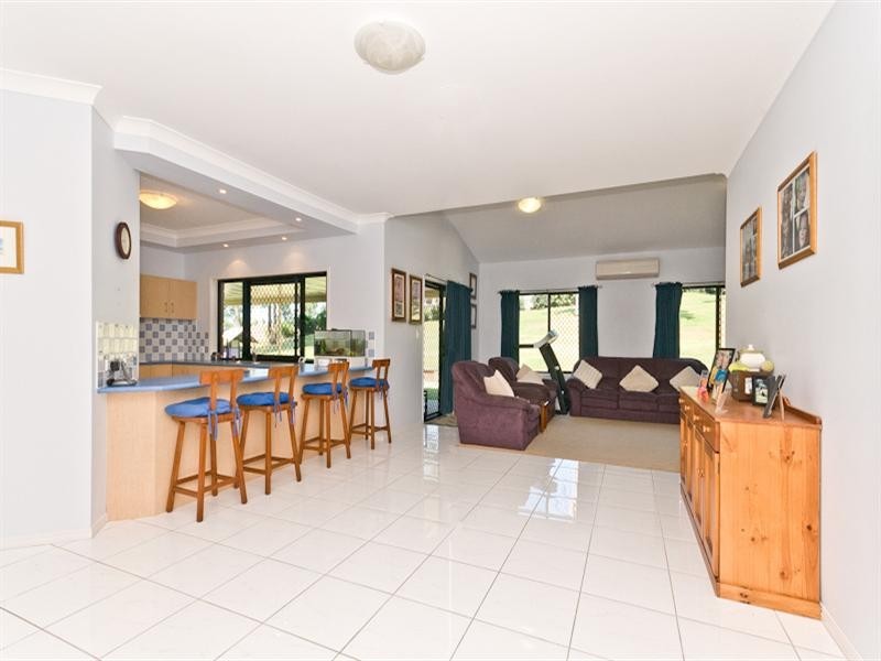 1 Hunting Place, Highvale QLD 4520