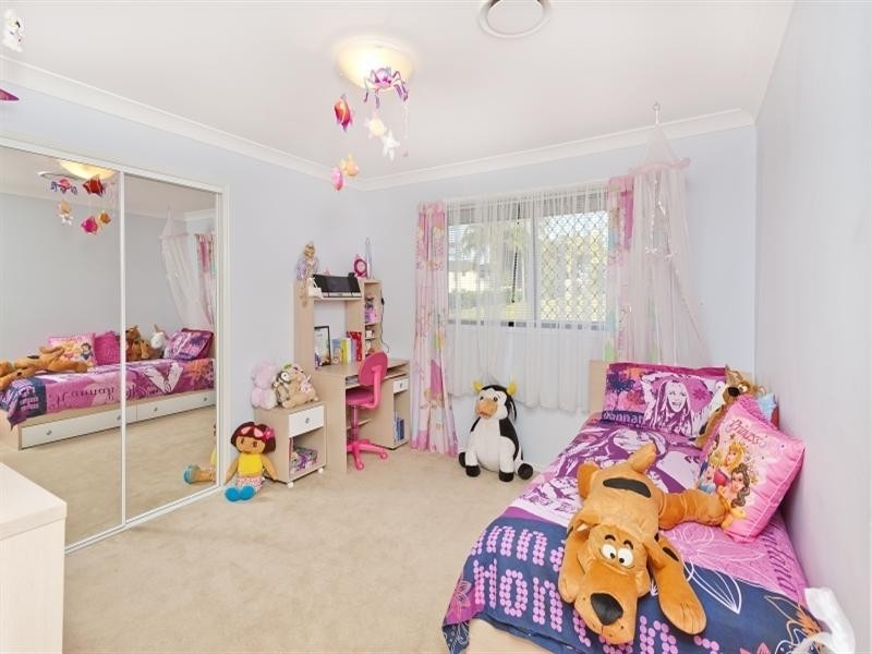 1 Hunting Place, Highvale QLD 4520