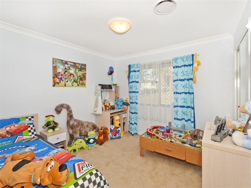 1 Hunting Place, Highvale QLD 4520