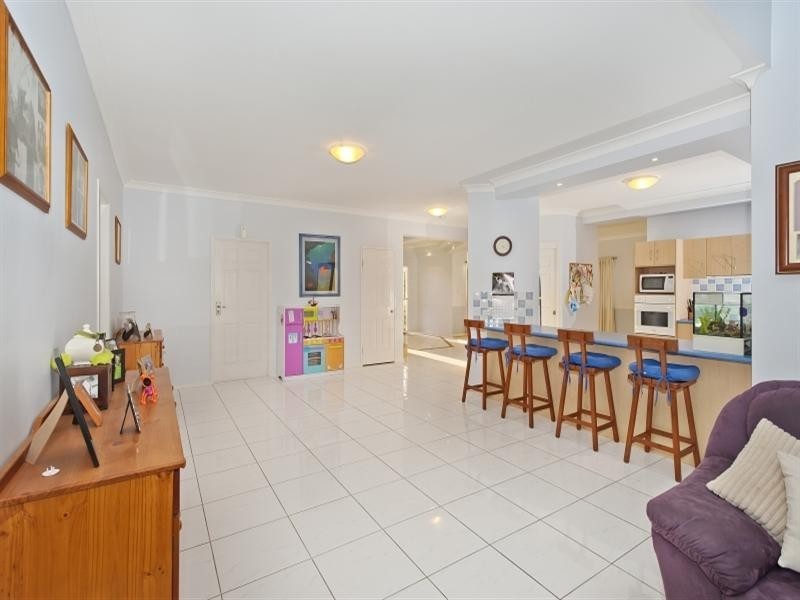 1 Hunting Place, Highvale QLD 4520