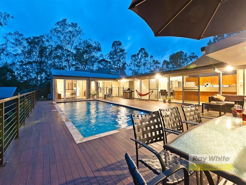 27 Boland Court, Eatons Hill QLD 4037