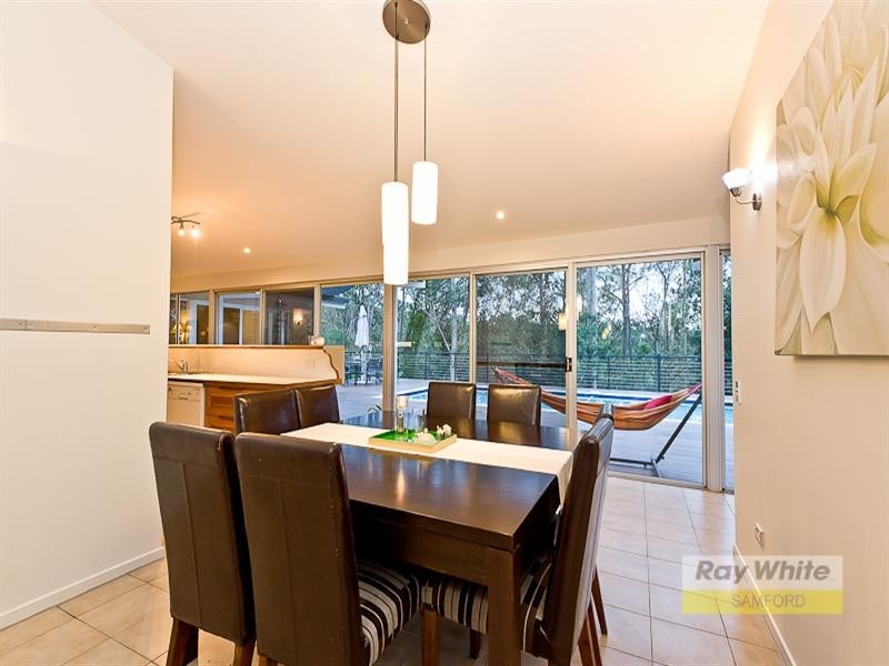 27 Boland Court, Eatons Hill QLD 4037