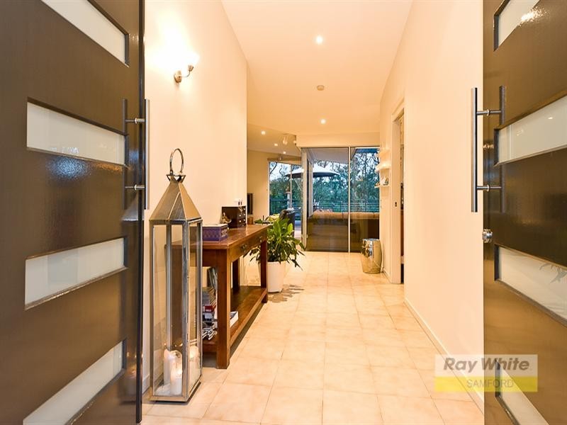 27 Boland Court, Eatons Hill QLD 4037