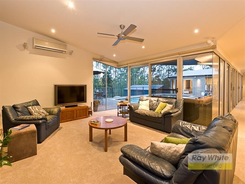 27 Boland Court, Eatons Hill QLD 4037