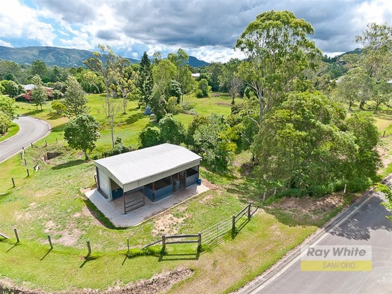3 Vera Court, Samford Valley QLD 4520