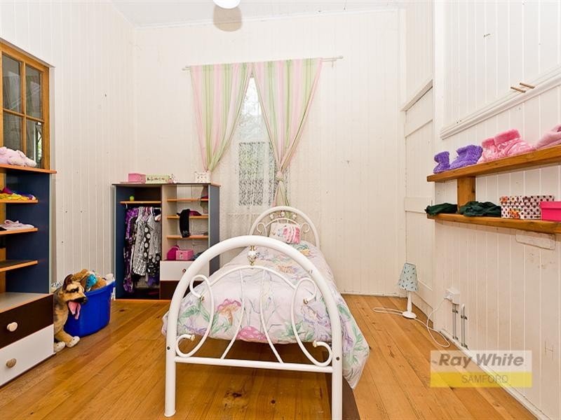 5 Church Street, Samford Village QLD 4520