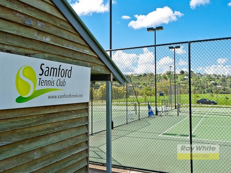 5 Church Street, Samford Village QLD 4520