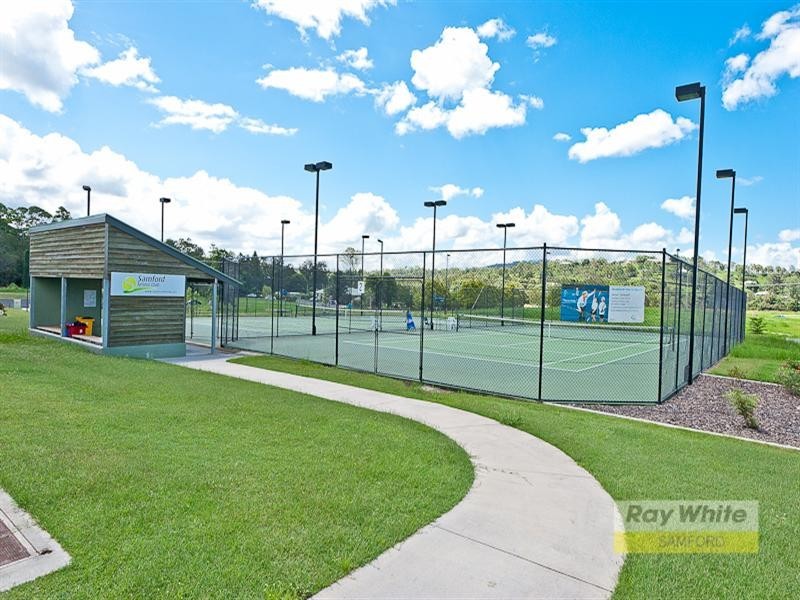 5 Church Street, Samford Village QLD 4520