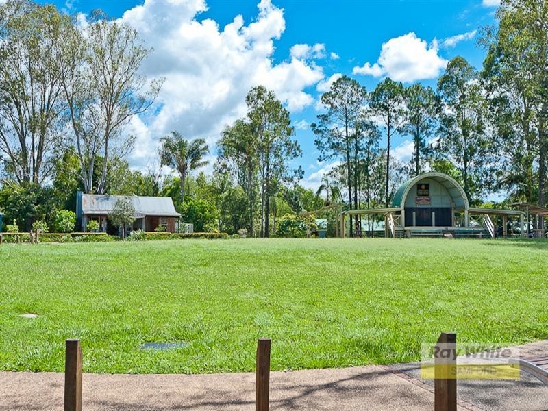 5 Church Street, Samford Village QLD 4520