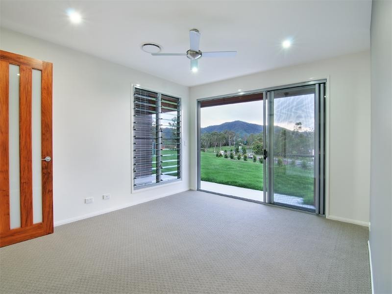 8-14 Sky Drive, Highvale QLD 4520