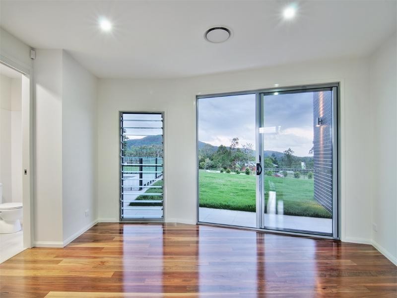 8-14 Sky Drive, Highvale QLD 4520