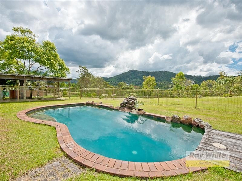 12a Victor Russell Drive, Samford Valley QLD 4520