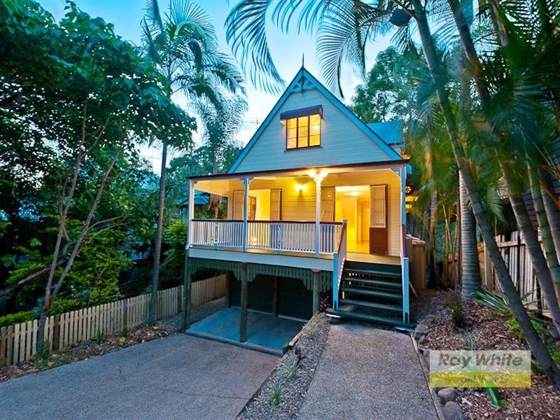 17 Mannion Street, Red Hill QLD 4059