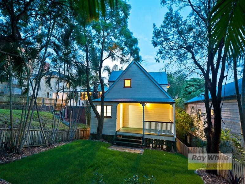 17 Mannion Street, Red Hill QLD 4059