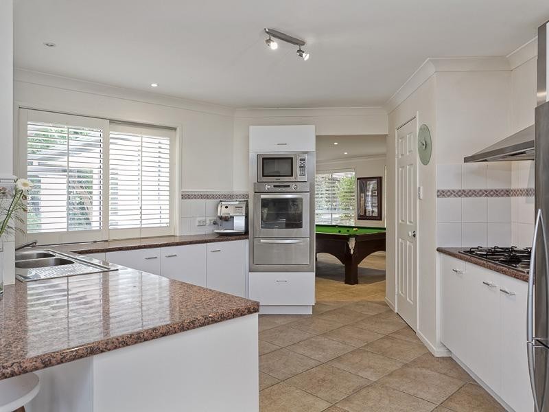 11 Birdwood Drive, Samford Valley QLD 4520