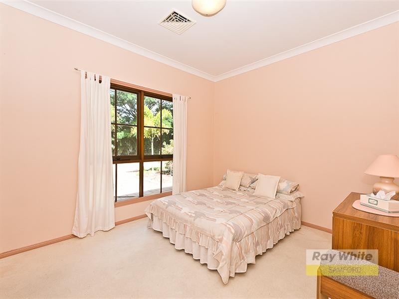 18 Honeywood Court, Samford Valley QLD 4520
