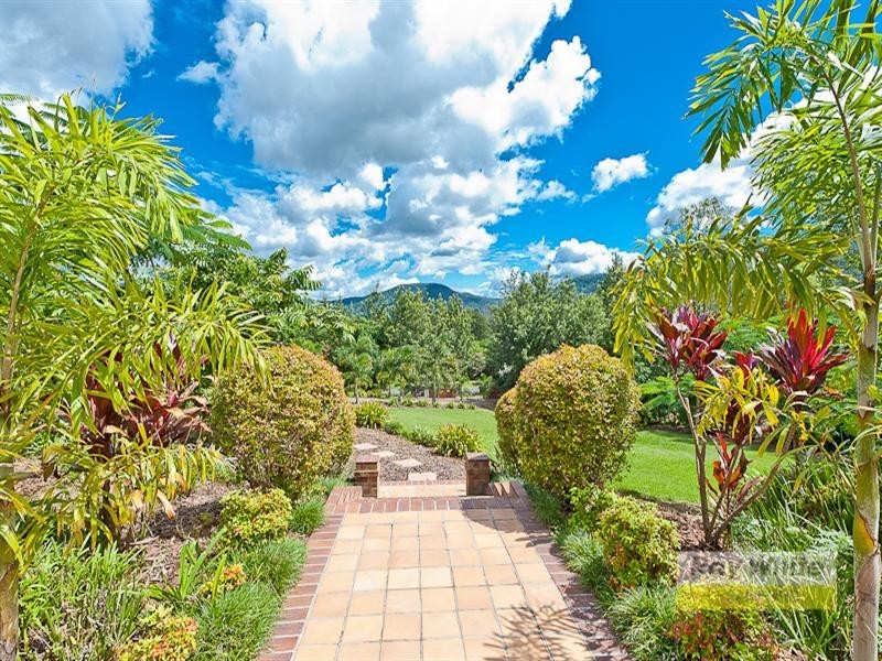 18 Honeywood Court, Samford Valley QLD 4520