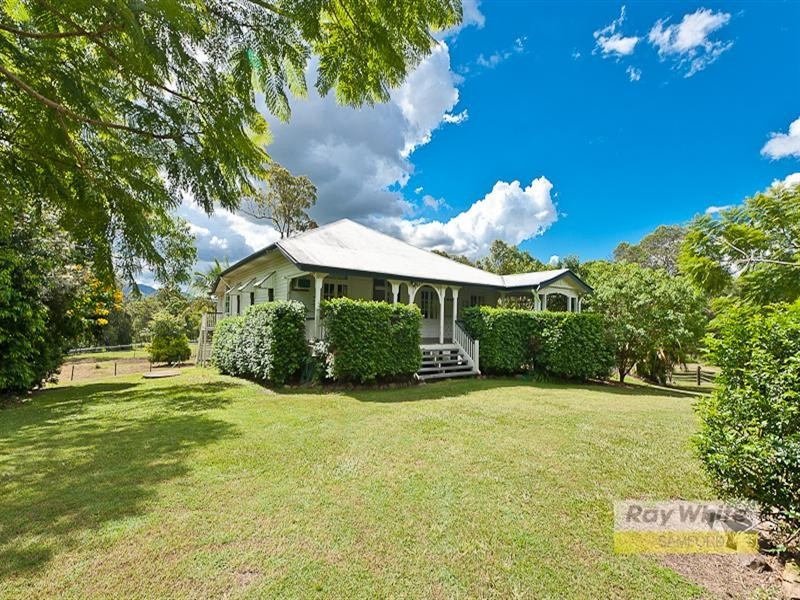 168 Betts Road, Camp Mountain QLD 4520