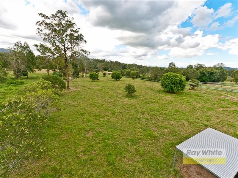 168 Betts Road, Camp Mountain QLD 4520